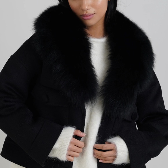 Jackets & Blazers - Lcuppici luxurious fur